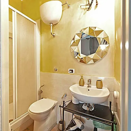 Borghese Posh Bed & Breakfast Rom