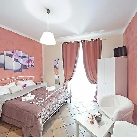 Borghese Posh Bed & Breakfast *