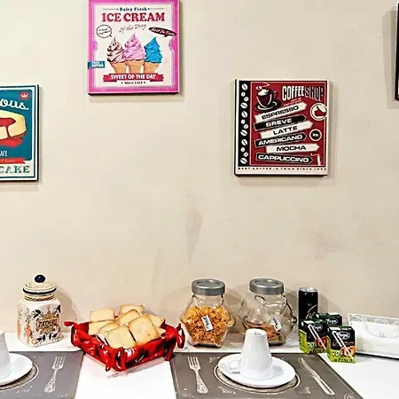 Borghese Posh Bed & Breakfast *